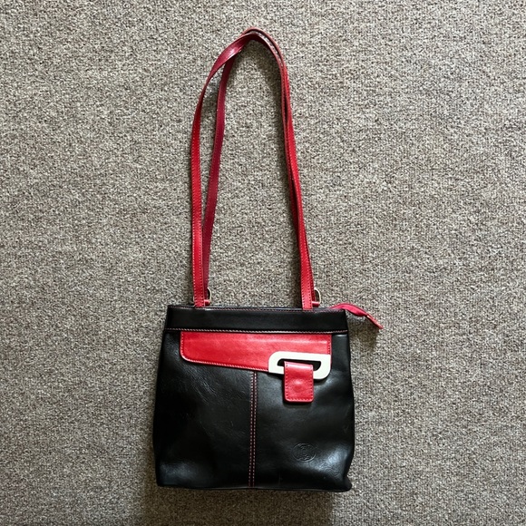VTG 90s Y2K Leather Shoulder Bag Transformable to a Backpack Black & Red Retro - Picture 1 of 16